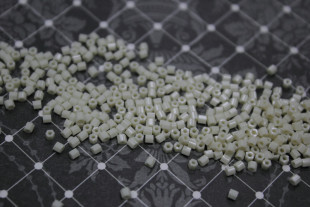 Бисер Япония 11/0 HEXAGON 5 г 0051